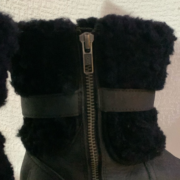 UGG BLAYRE II Buckle Sheepskin Collared BOOT - Picture 8 of 14